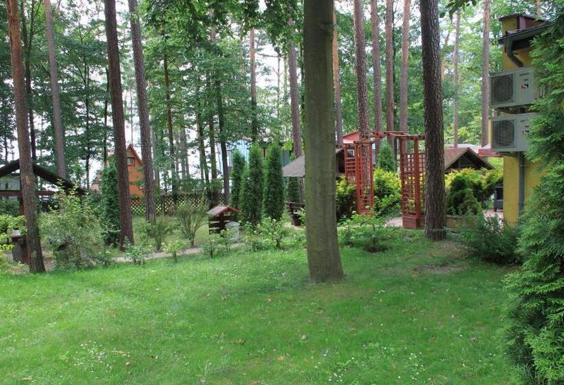 Отель Zielony & Ow Borowik & Pensjonat Manhattan Centrum Rekreacji I Wypoczynku Gastrotur