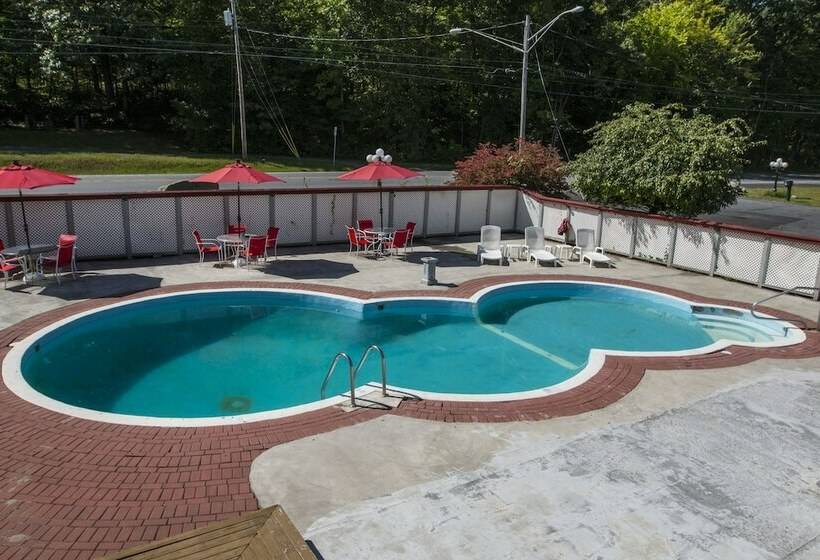 King Hendrick Motel And Suites