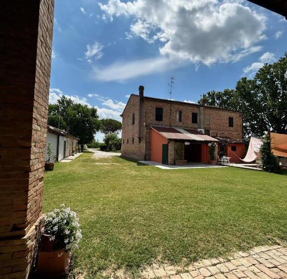 تختخواب و صبحانه La Casa Delle Querce