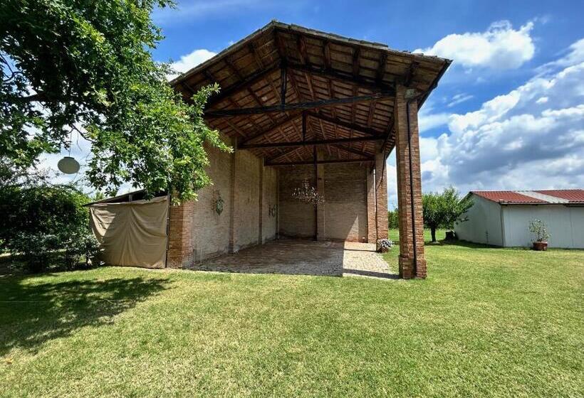 تختخواب و صبحانه La Casa Delle Querce