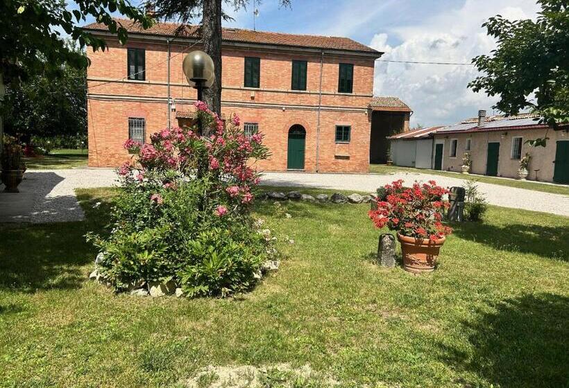 تختخواب و صبحانه La Casa Delle Querce