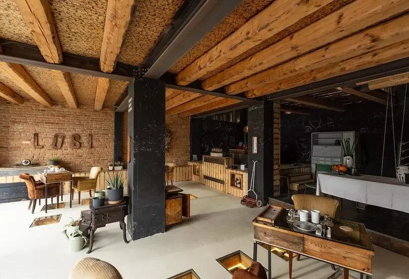 ベッドアンドブレックファースト Lusi è In Collina