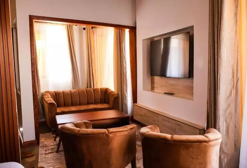 تختخواب و صبحانه Winter Villa Resort & Spa Limited