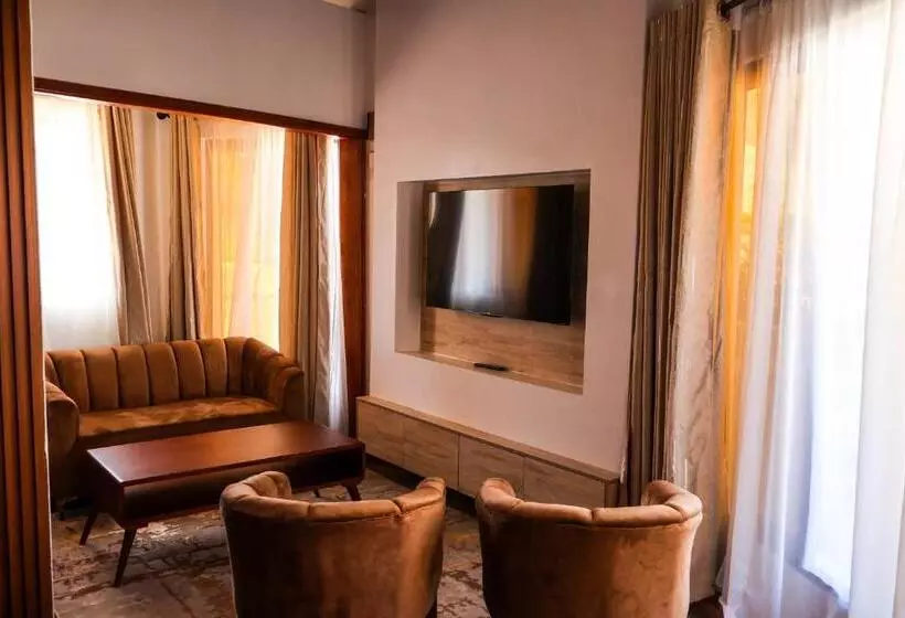 تختخواب و صبحانه Winter Villa Resort & Spa Limited