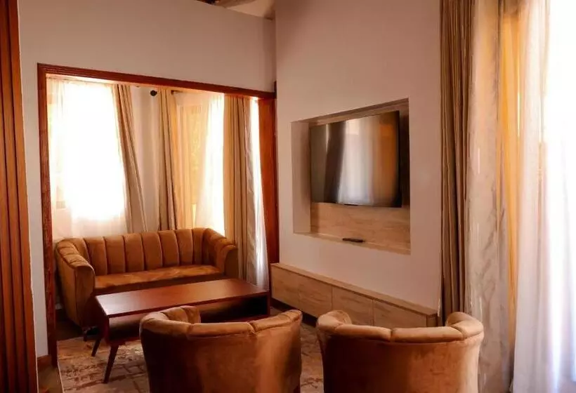 تختخواب و صبحانه Winter Villa Resort & Spa Limited