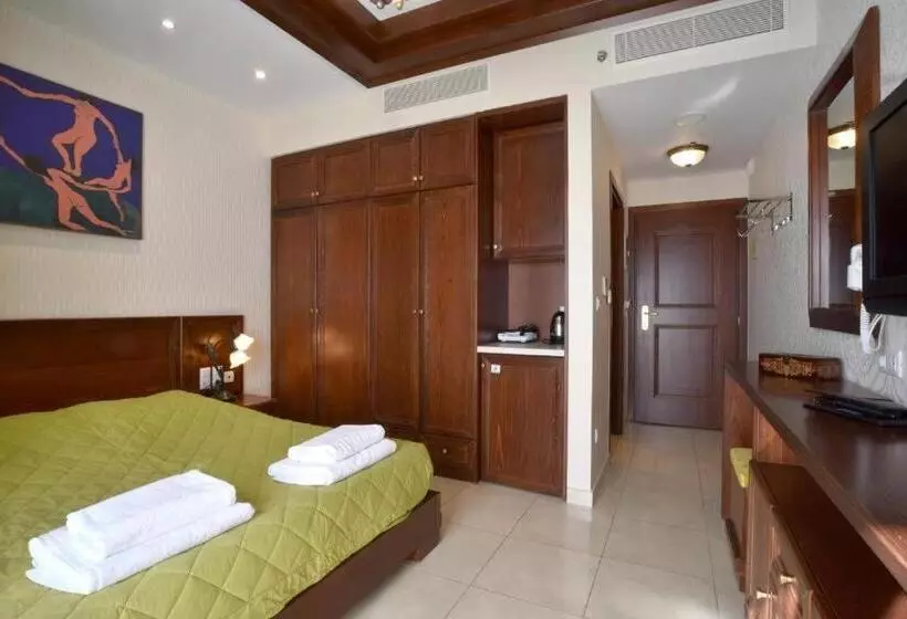 Hotelli Alexander Mountain Resort