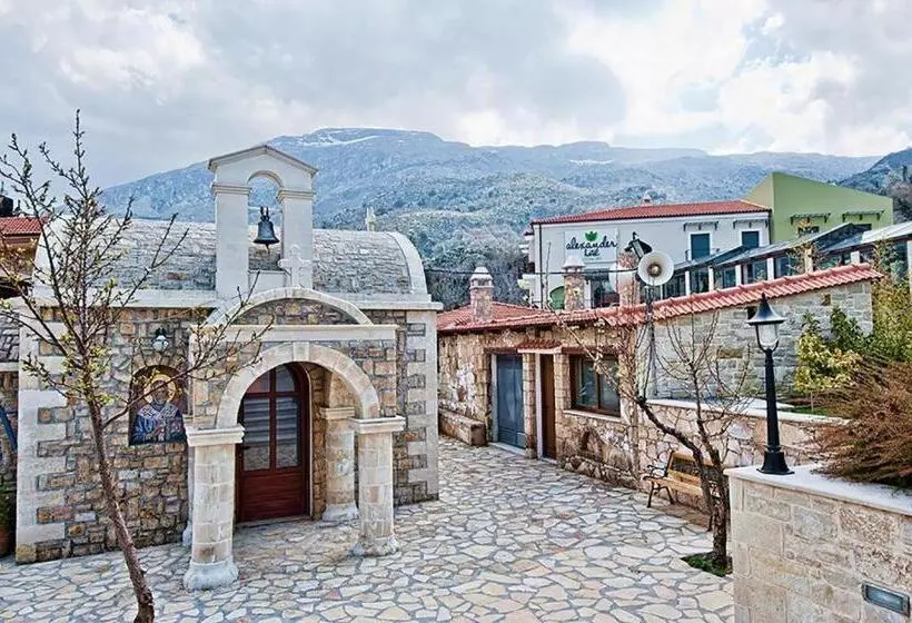 Hotelli Alexander Mountain Resort