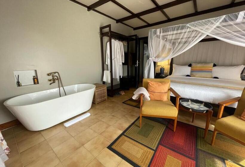 هتل Governor S Residence