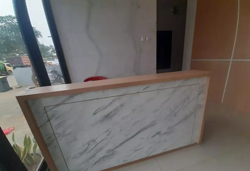 Hotelli Oyo Life 93289 Jelita Residence 2