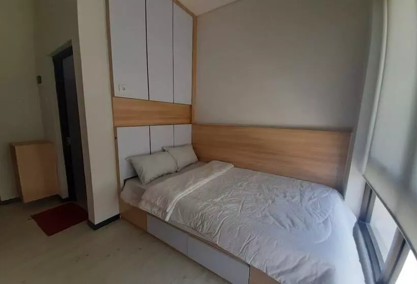 Hotelli Oyo Life 93289 Jelita Residence 2