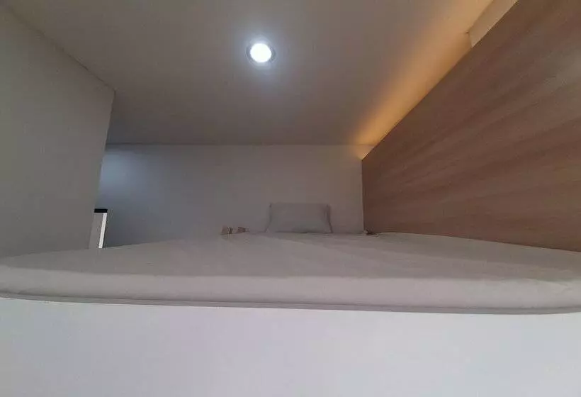 Hotelli Oyo Life 93289 Jelita Residence 2