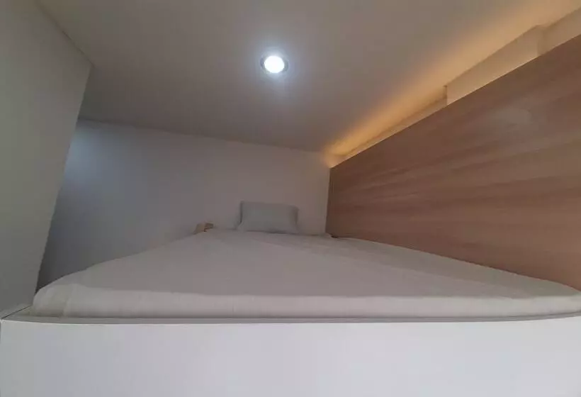 Hotelli Oyo Life 93289 Jelita Residence 2