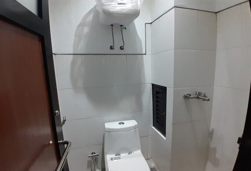 Hotel Oyo Life 93289 Jelita Residence 2