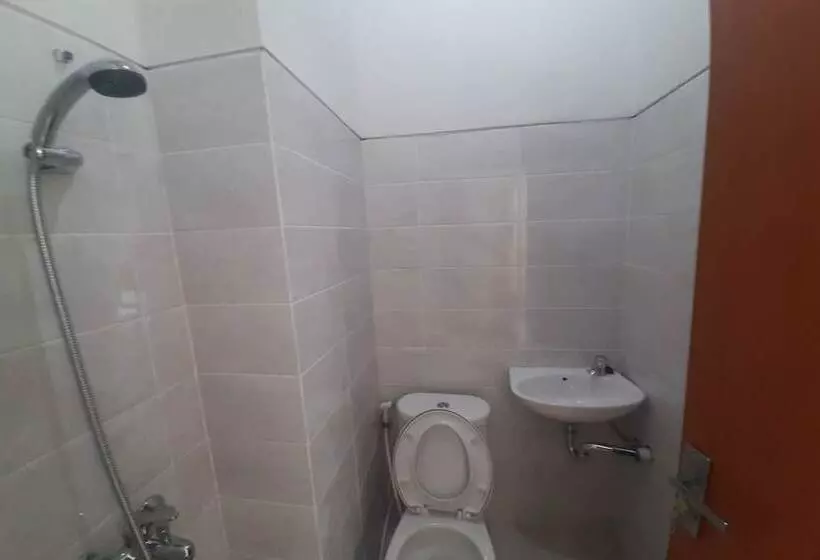 Hotelli Oyo Life 93289 Jelita Residence 2