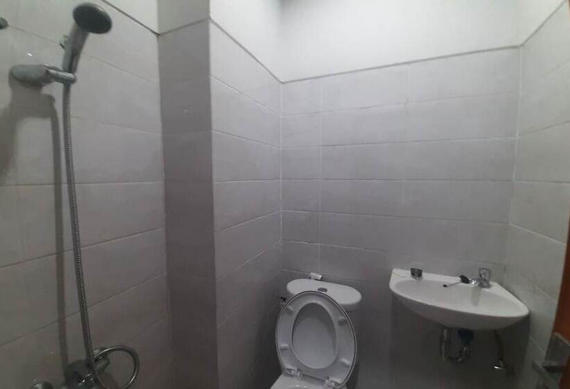 Hotel Oyo Life 93289 Jelita Residence 2