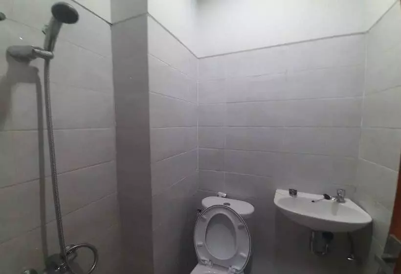 Hotelli Oyo Life 93289 Jelita Residence 2