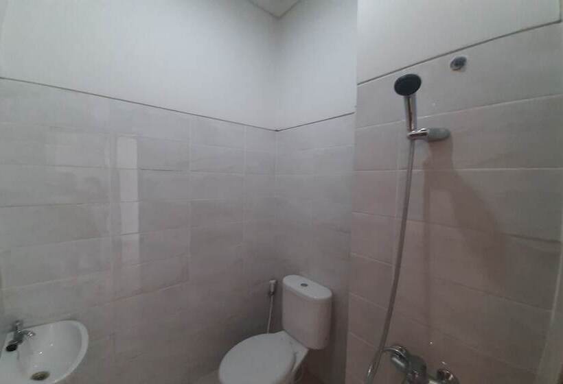 Hotel Oyo Life 93289 Jelita Residence 2