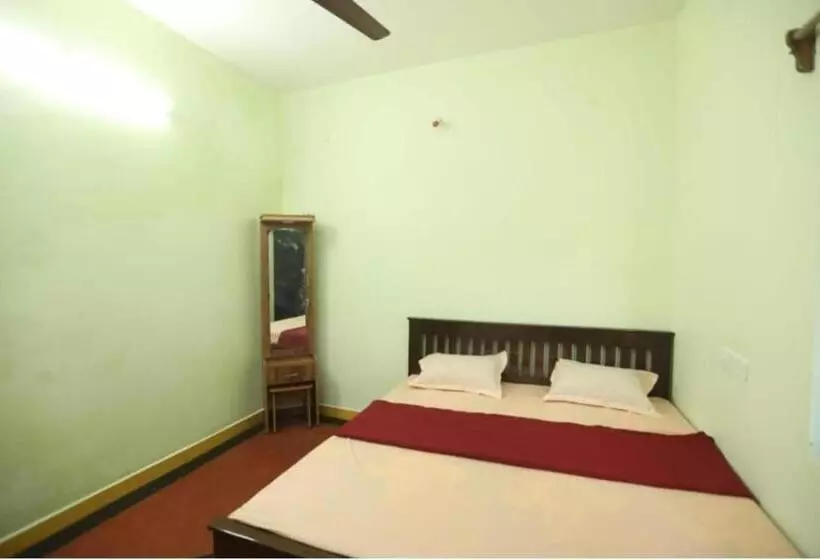 هتل Ramana Villa