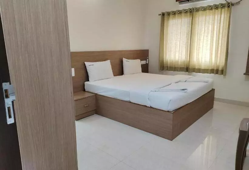 ホテル The Karthikeya Inn, Tirupati