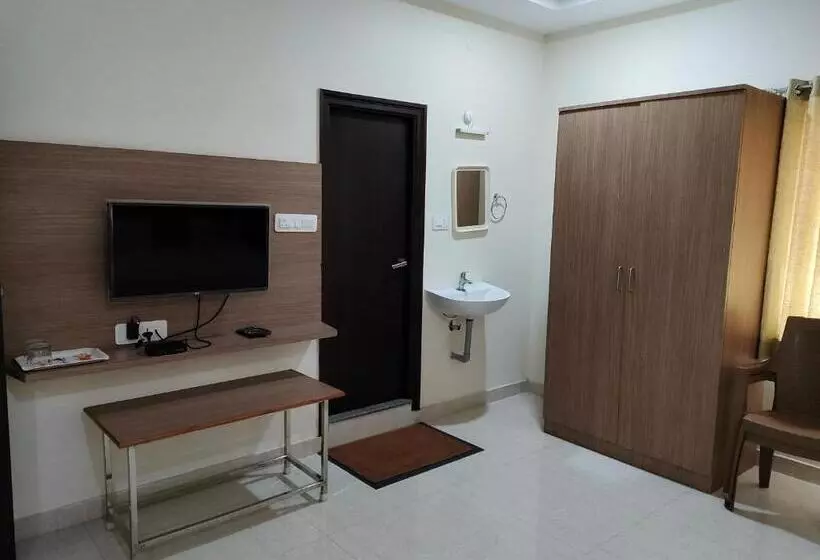ホテル The Karthikeya Inn, Tirupati