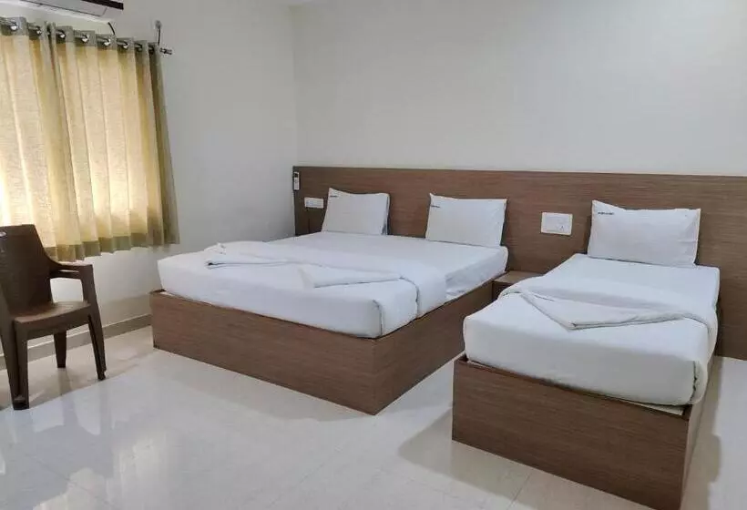 ホテル The Karthikeya Inn, Tirupati