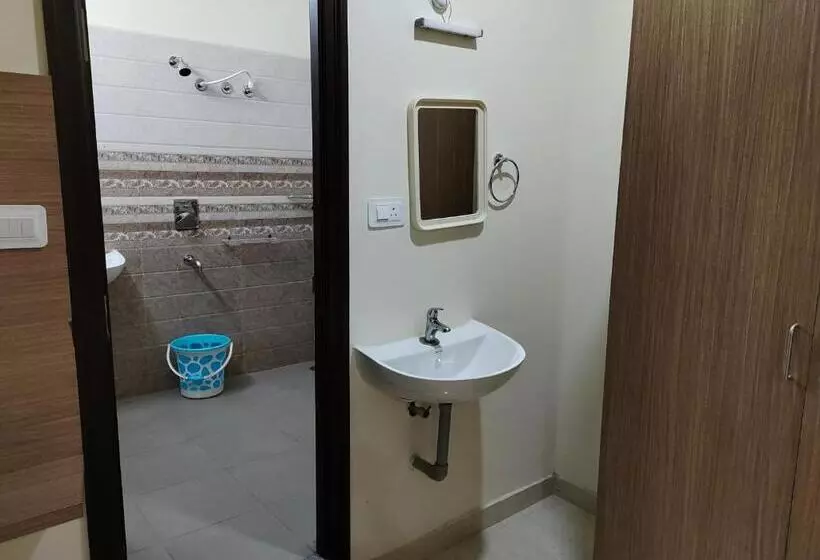 ホテル The Karthikeya Inn, Tirupati