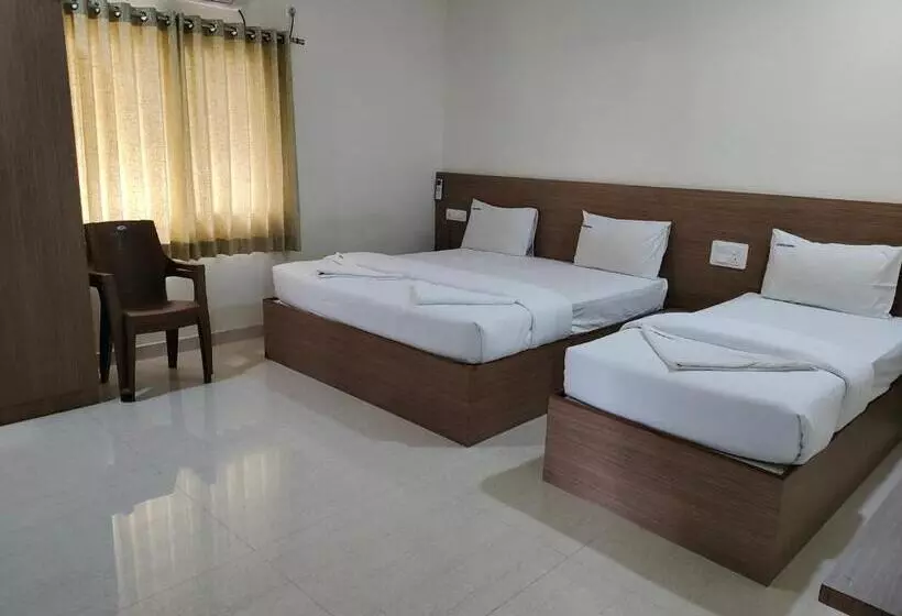 ホテル The Karthikeya Inn, Tirupati