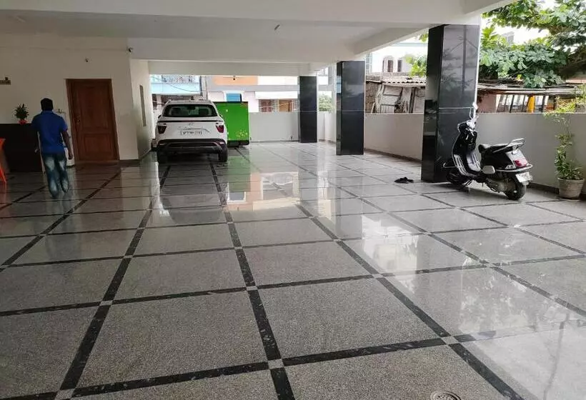 ホテル The Karthikeya Inn, Tirupati