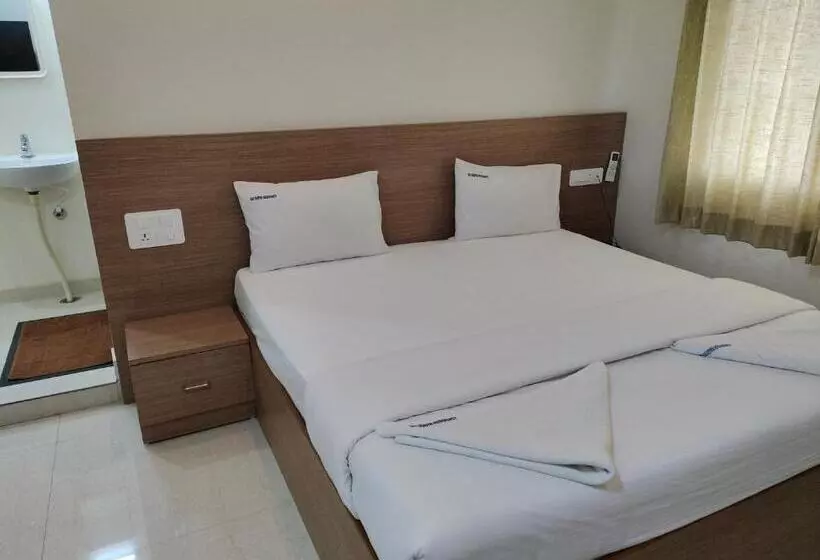 ホテル The Karthikeya Inn, Tirupati