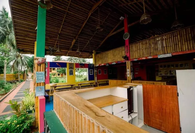 Hotelli Villa Lourdes Resort