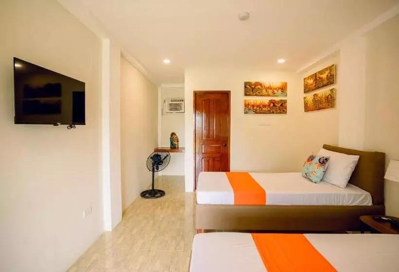 Hotelli Villa Lourdes Resort