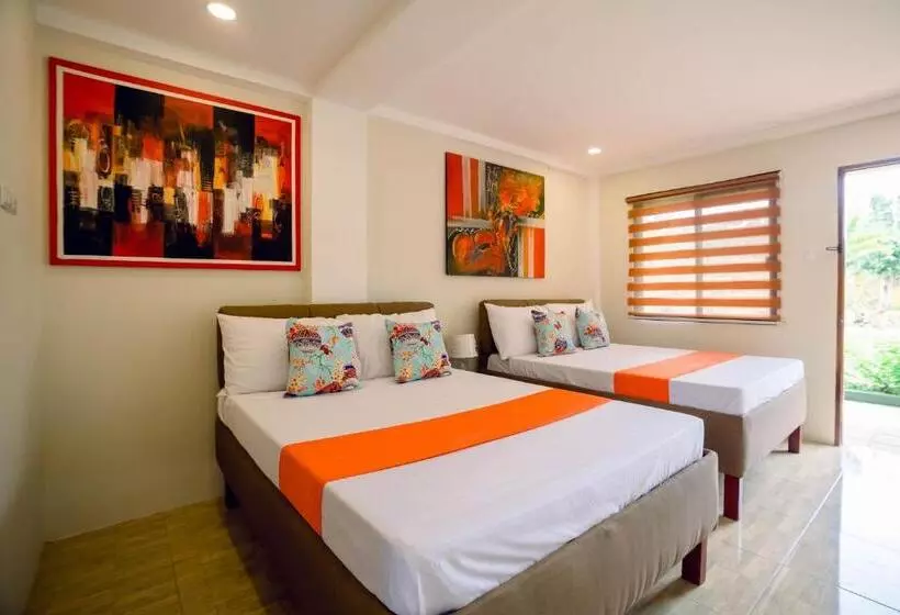 Hotelli Villa Lourdes Resort