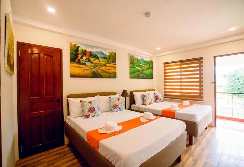 בית מלון כפרי Villa Lourdes Resort