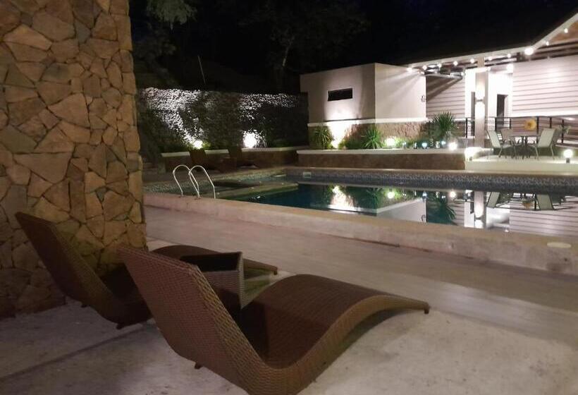 בית מלון כפרי Villa Minerva Ecofarm & Beach Resort