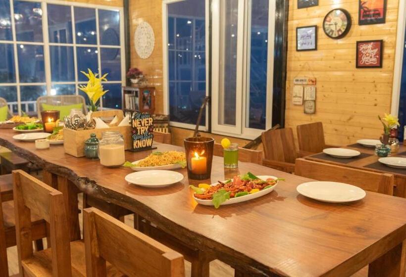 בית מלון כפרי Vinyasa Resort , Kanatal