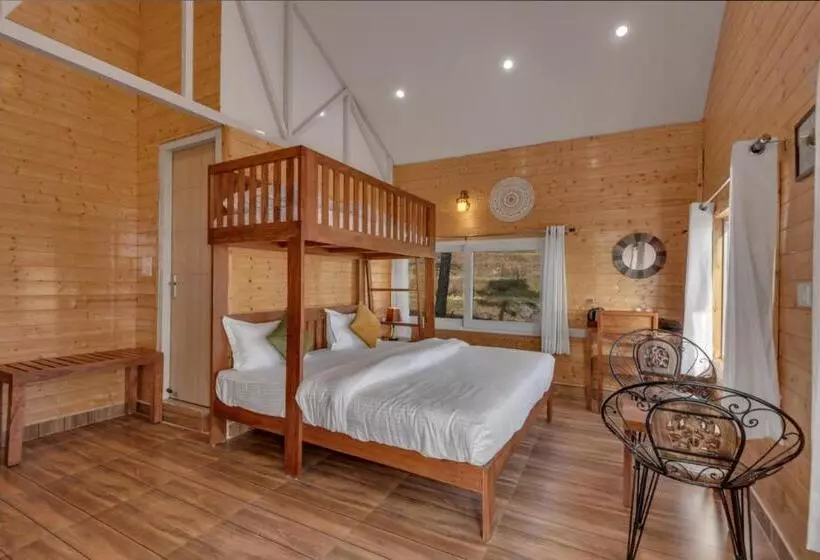 ホテル Vinyasa Resort , Kanatal