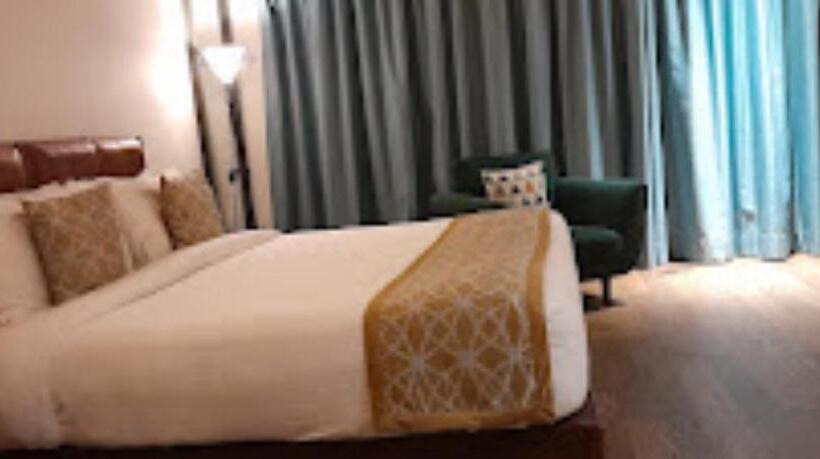 בית מלון כפרי Vyna Hillock Resorts Kerala