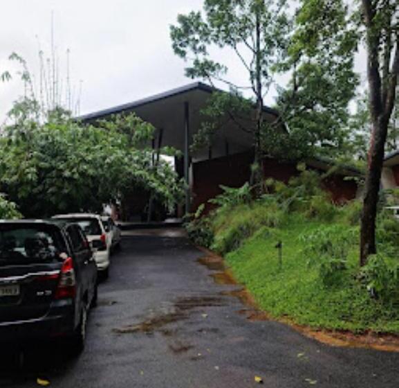 בית מלון כפרי Vyna Hillock Resorts Kerala