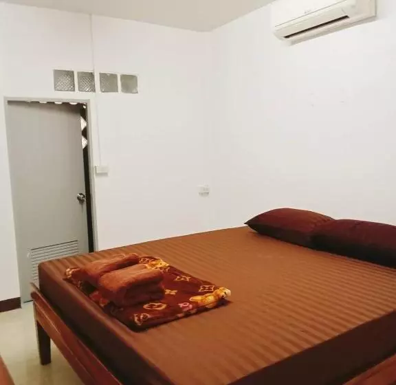 ペンション บ้านพักคุ้มทรัพย์