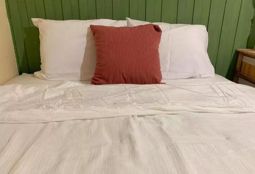 پانسیون Hostal Casa Antigua Santa Ana