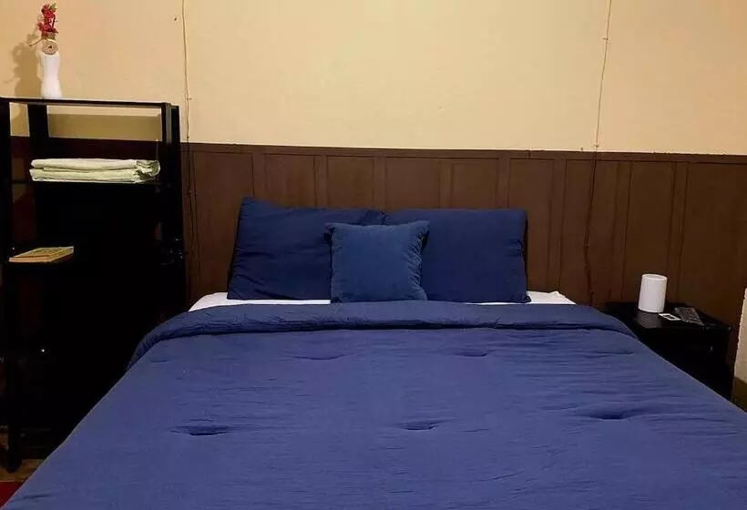 پانسیون Hostal Casa Antigua Santa Ana