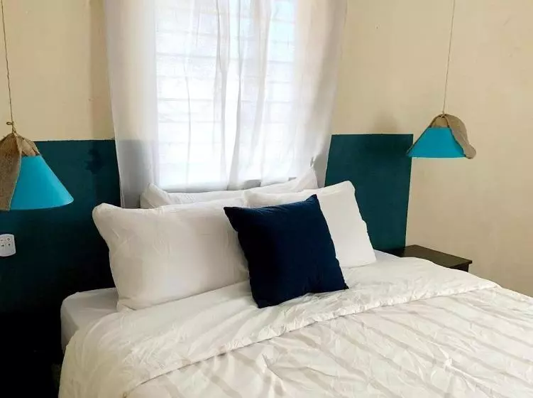 پانسیون Hostal Casa Antigua Santa Ana