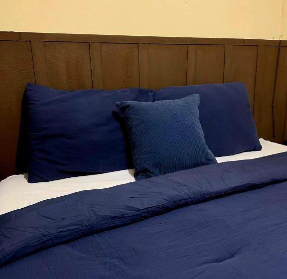 پانسیون Hostal Casa Antigua Santa Ana