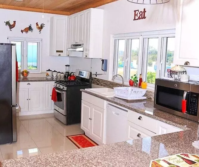 پانسیون Red Knot Manor