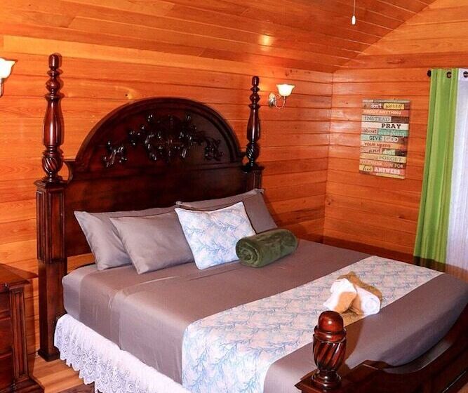 پانسیون Red Knot Manor