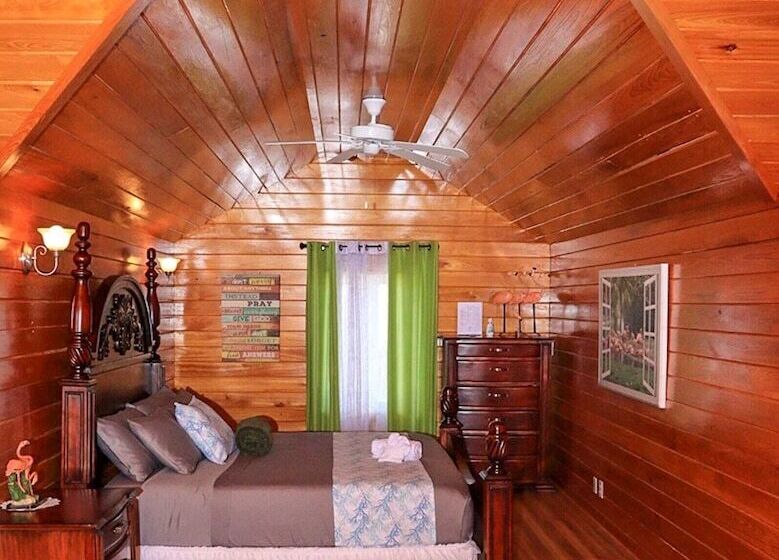 پانسیون Red Knot Manor