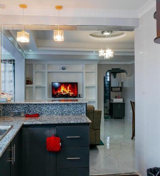 تختخواب و صبحانه Juston Homes Airbnb Kisii