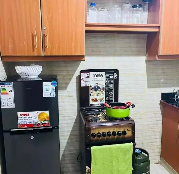 تختخواب و صبحانه Juston Homes Airbnb Kisii