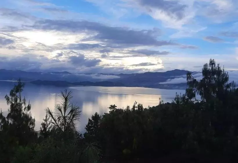 Aamiaismajoitus (B&B) Lago De Tota Playa Blanca Glamping Kairos