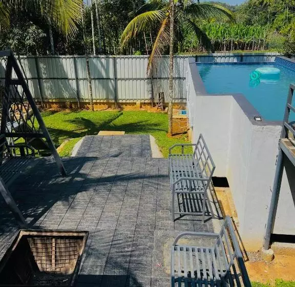 ベッドアンドブレックファースト Leisure Family Villas